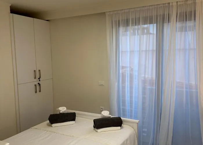 Melita Downtown Seaview Apartament