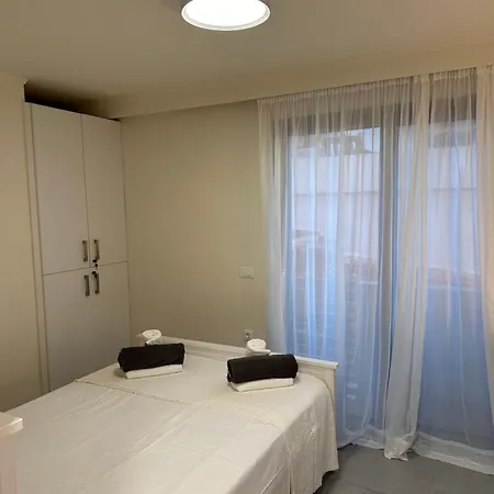 Melita Downtown Seaview Апартаменты